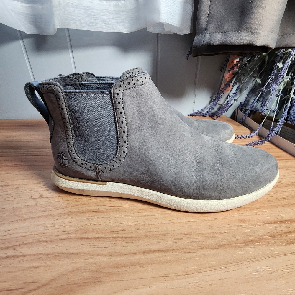 Timberland Men's Gray Chelsea Boots Size 8